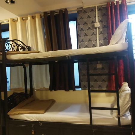 Bandra Dormitory Only For Indian Мумбаї Екстер'єр фото