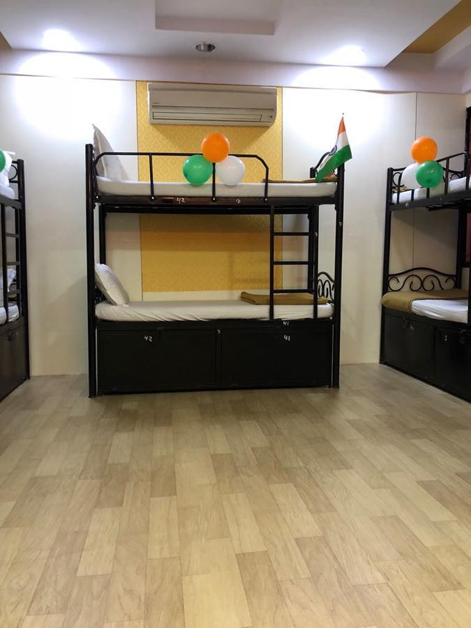 Bandra Dormitory Only For Indian Мумбаї Екстер'єр фото