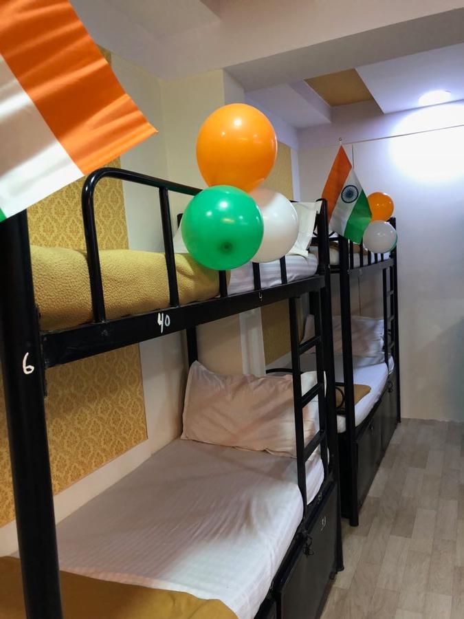 Bandra Dormitory Only For Indian Мумбаї Екстер'єр фото