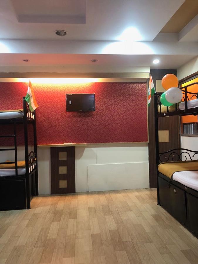 Bandra Dormitory Only For Indian Мумбаї Екстер'єр фото