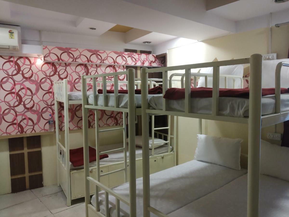 Bandra Dormitory Only For Indian Мумбаї Екстер'єр фото